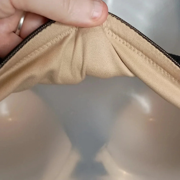 DKNY gold and black polka dot lace bra (#965) - Picture 6 of 6